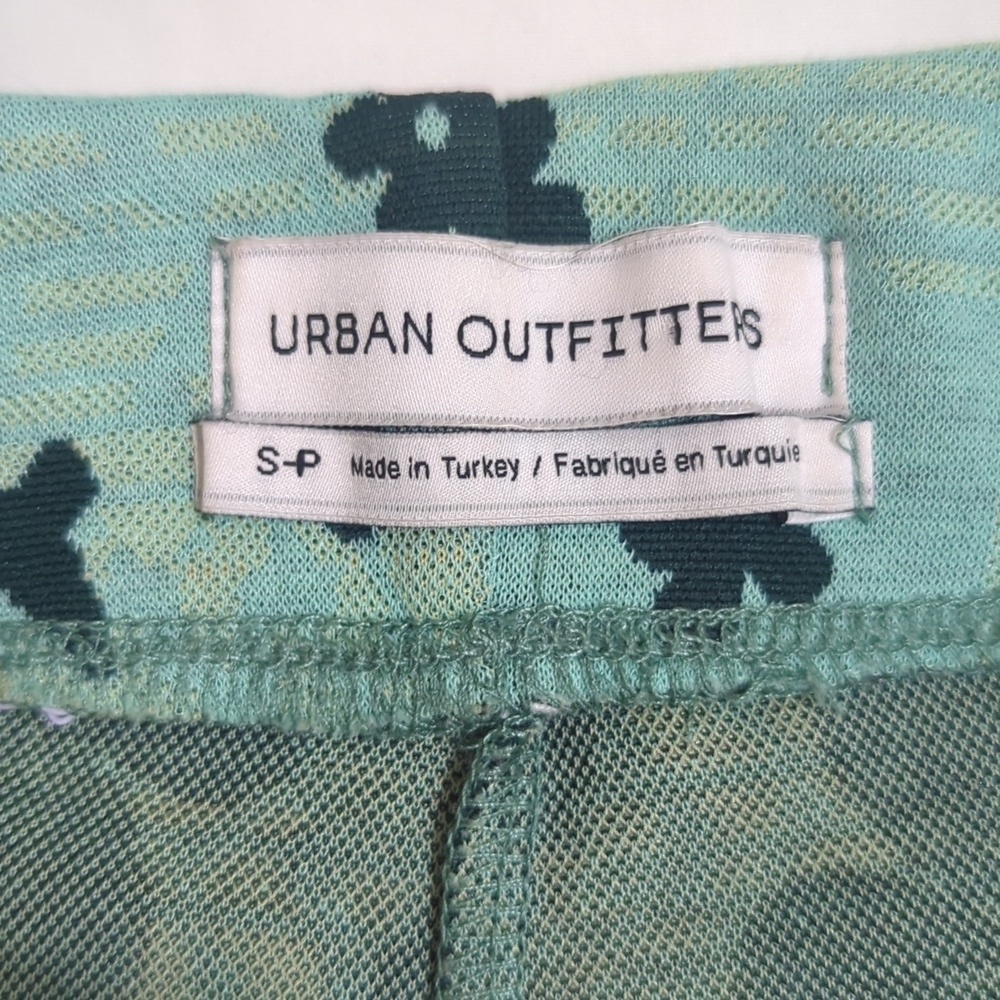 Urban Outfitters Bryn Pull-On Flare Pant, Color Green Floral Size S/P. - Picture 15 of 16